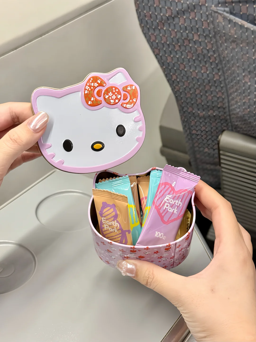 带娃坐高铁🚄！！…真被隔壁问麻了😭