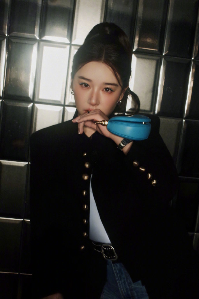 阚清子人生就是用来体验的 阚清子乘风而来跃跃欲试 阚清子人生就是用来体验的，阚清