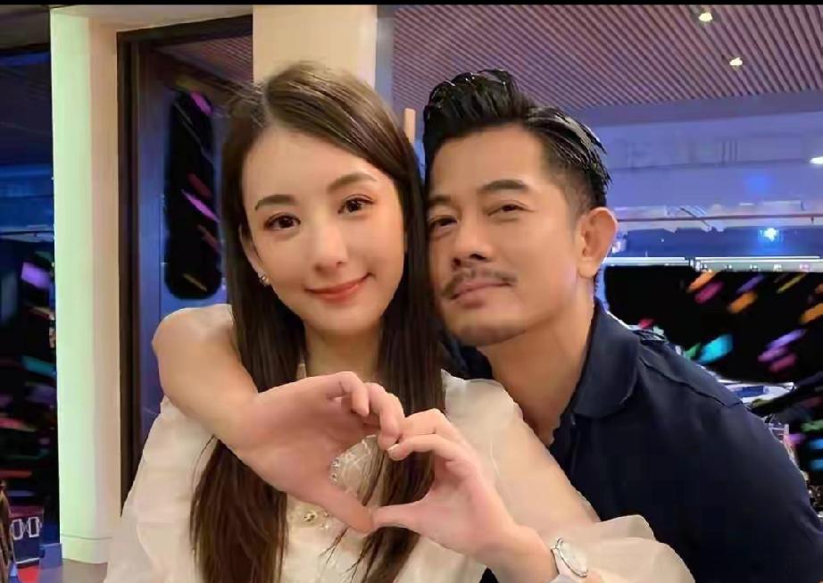 郭富城都没想到！方媛三胎4个月甩出王炸，打脸所有质疑
 
   被骂“生育机器”