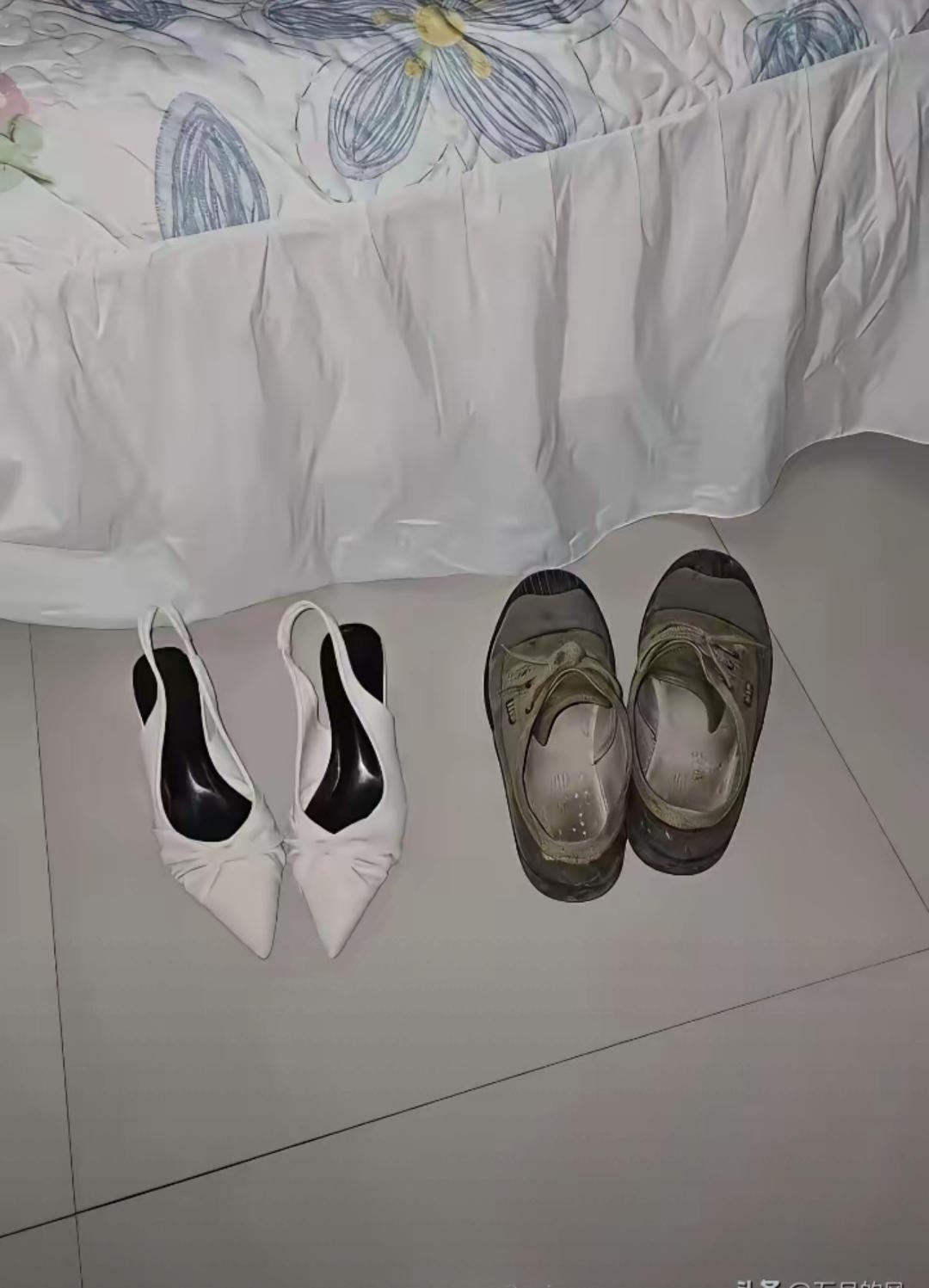 同样的挣钱，有卖苦力挣得，有靠青春挣钱得。