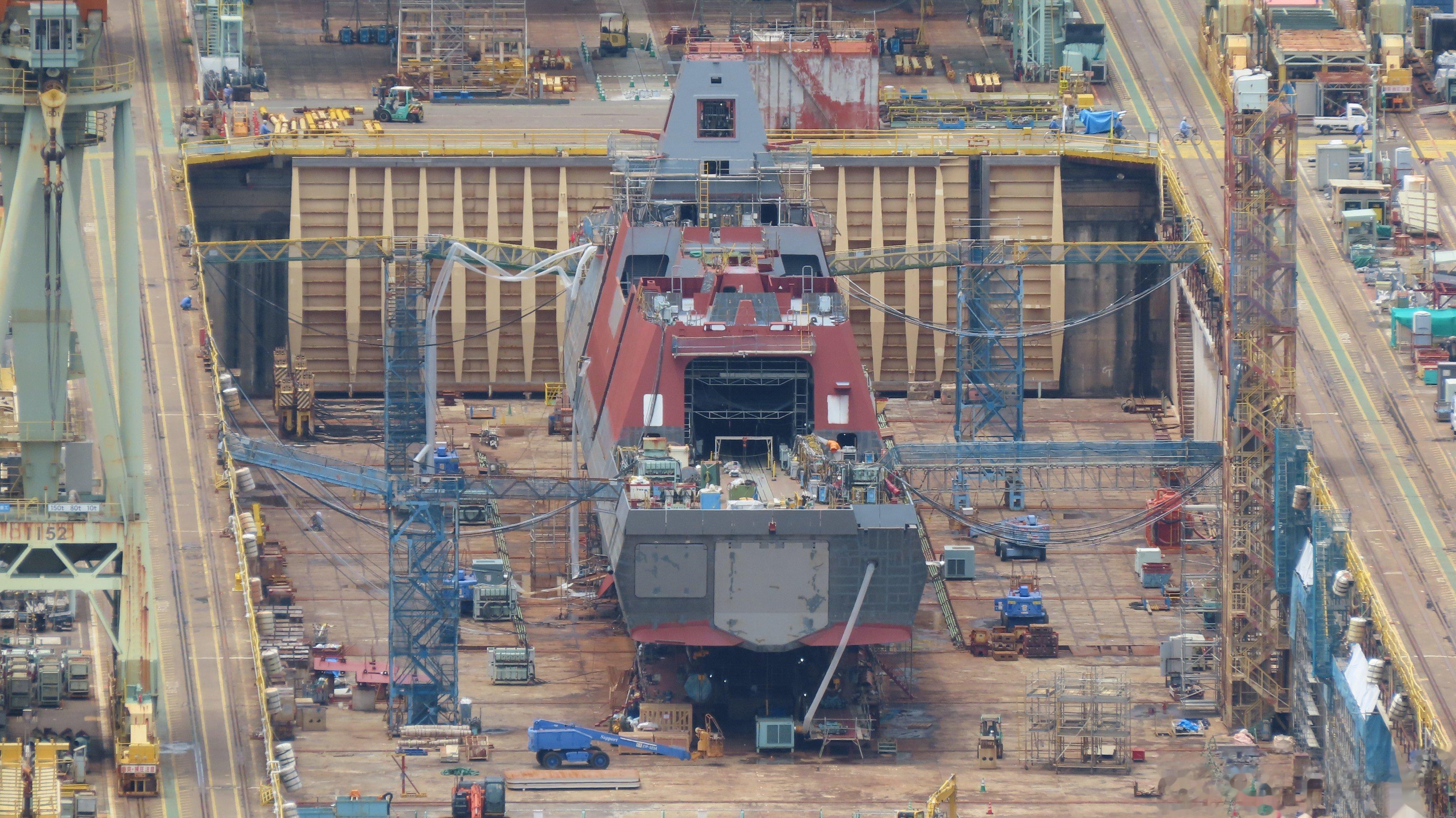 日本第7艘30FFM型“最上”级护卫舰（7月20日）的最新进展，该舰原计划上个月