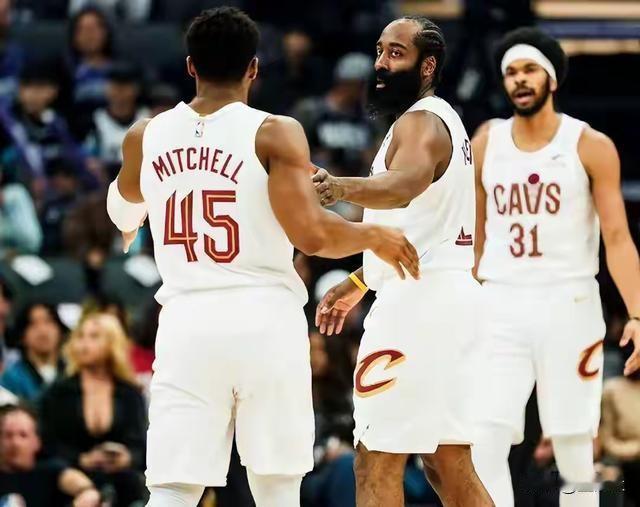 哪位中锋会不喜欢和哈登搭档呢？除了霍华德

一、恩比德（76人，2021-202