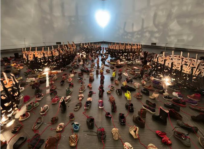 展讯 丨天津美术馆《无极 · 任戎》个展

“无极”是中国哲学对宇宙本初鸿蒙而无