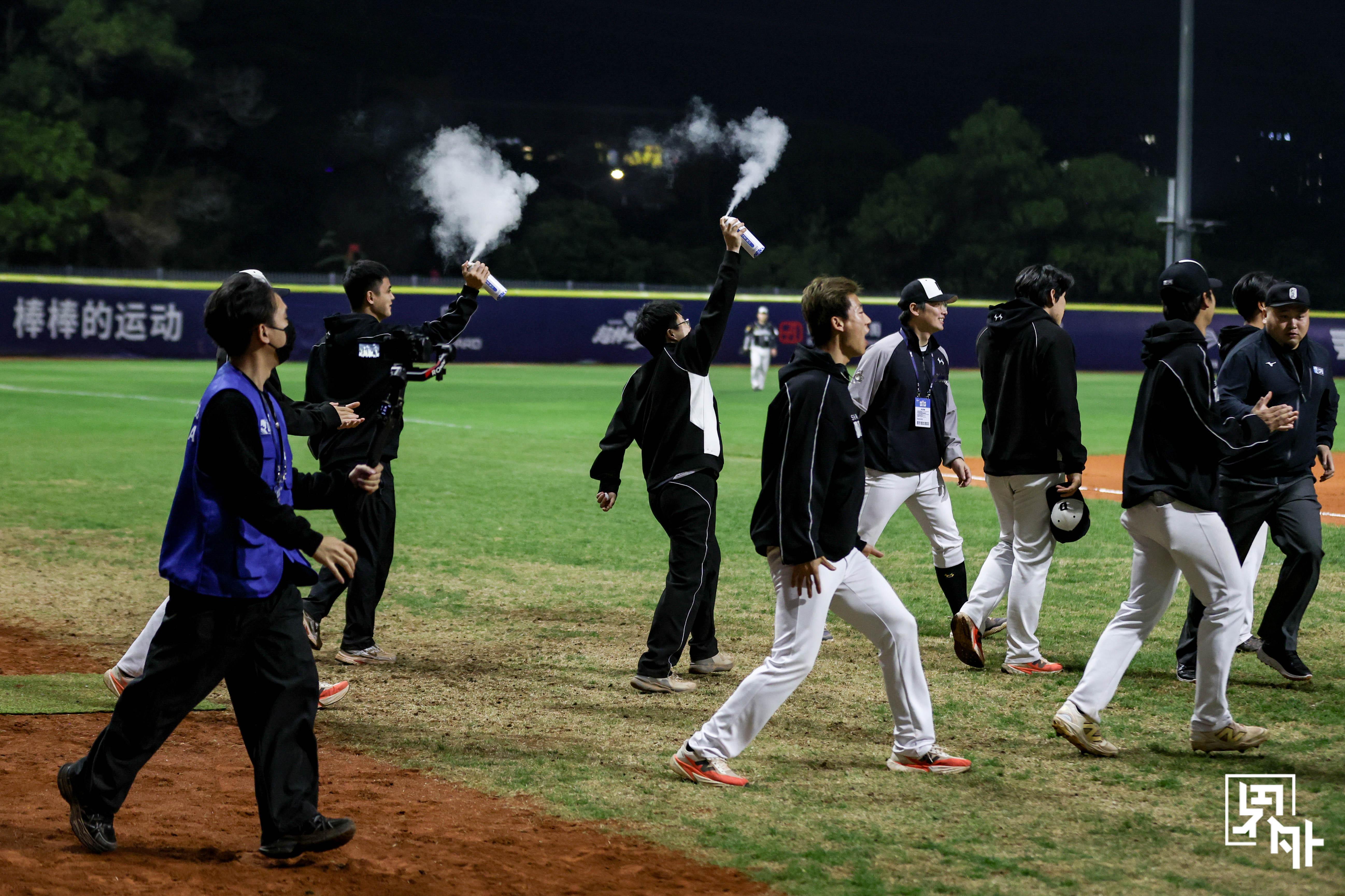 CPB立春联赛冠军赛第一场结束，上海正大龙3-1深圳蓝袜占得先机。冠军赛第二场将