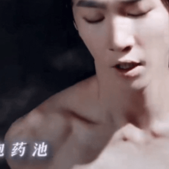 陈哲远真不拿我当外人陈哲远也太实在了！说好的古装美男，转眼就大方展现训练成果。导
