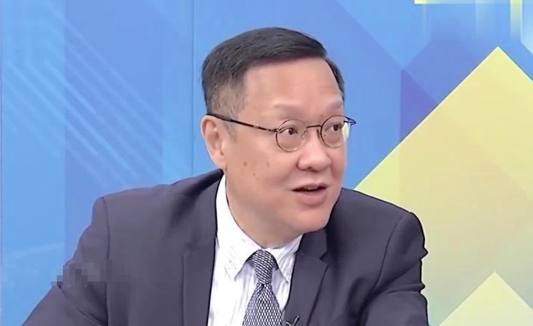 高市早苗挑衅中国后支持率反升？日方冒险行径终将自食恶果
高市早苗上任还没满月，就