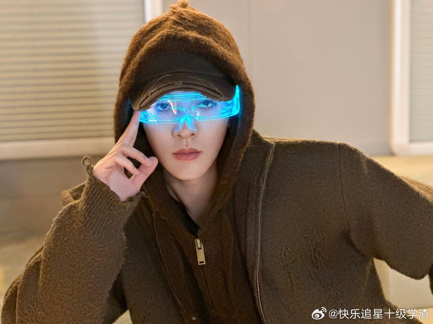 邓为除夕营业 科技潮男 ​​​