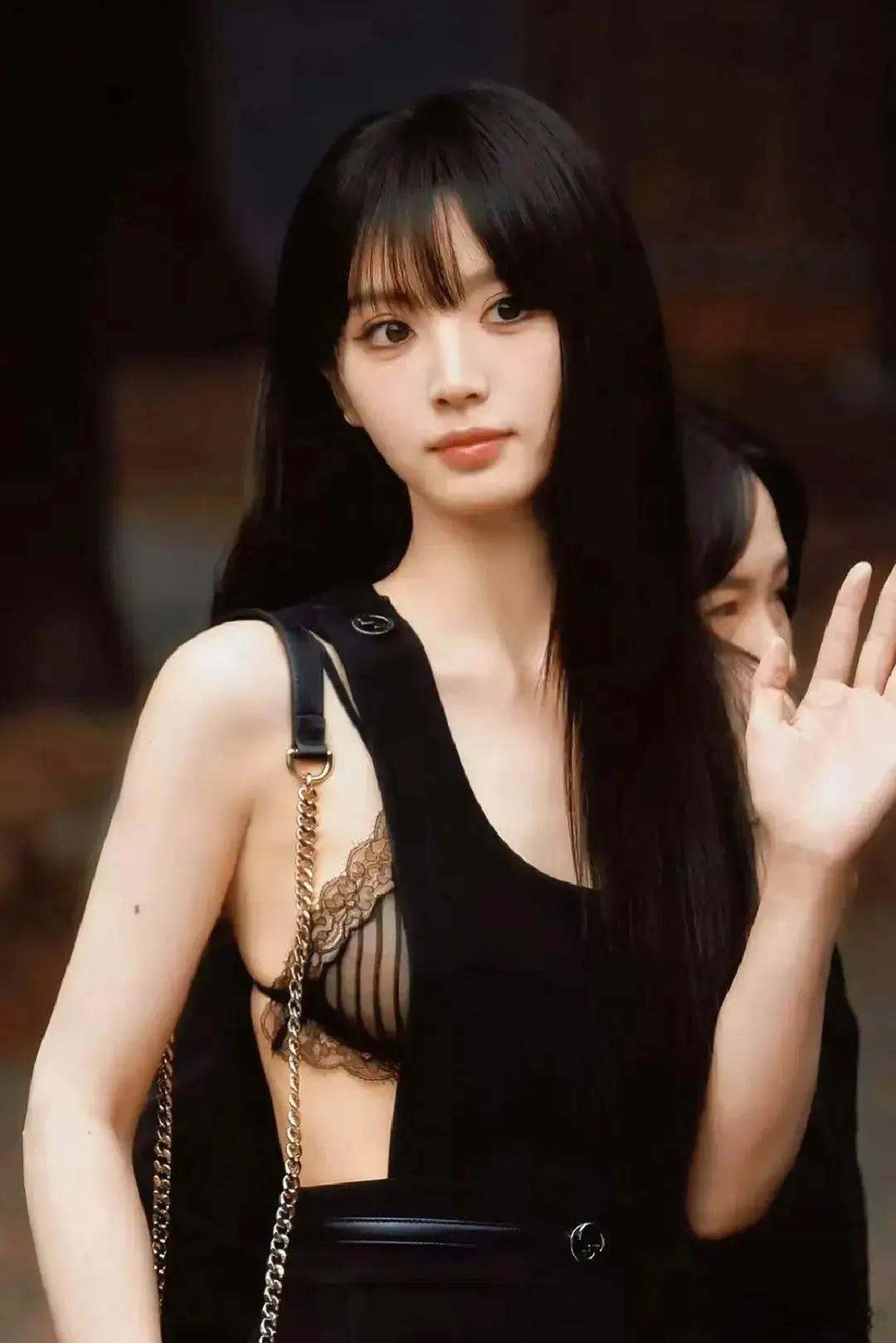 田曦薇的颜值和气质真的太戳人了 