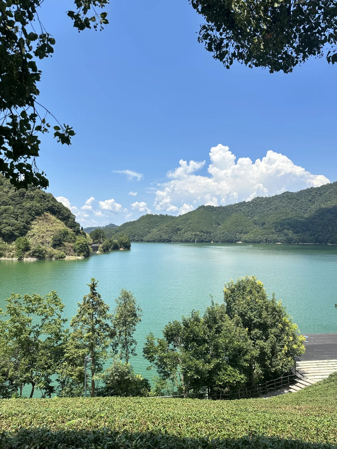 好风景就在云下湖畔