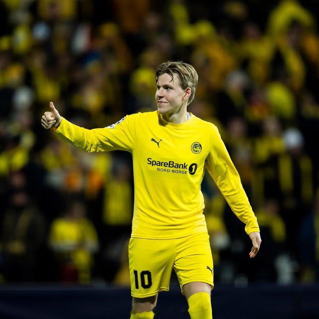 今天最戏剧性的是，来自挪威的哈兰德回国踢球，结果全程仅触球14次，冻僵在场上。和