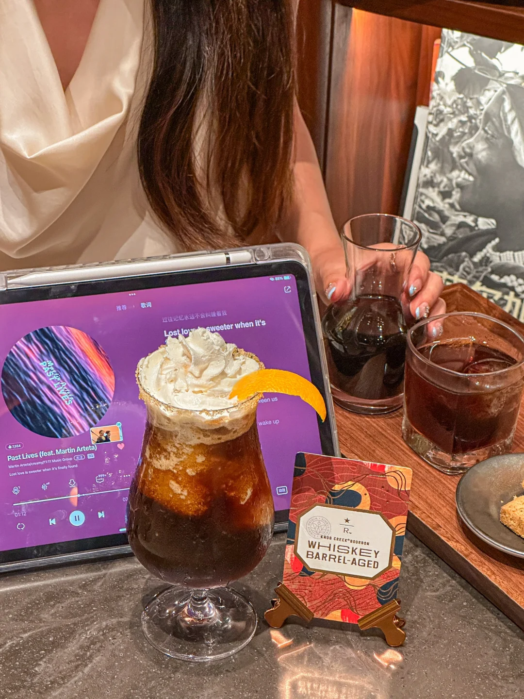 原来在星巴克可以过两种人生！！！又☕又❓