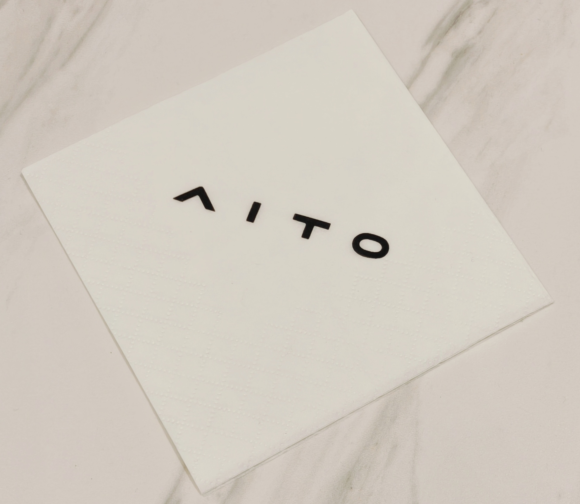 今天第一次来体验鸿蒙用户中心的洗车和充电服务，洗车可以选机器洗和人工洗，只洗外面