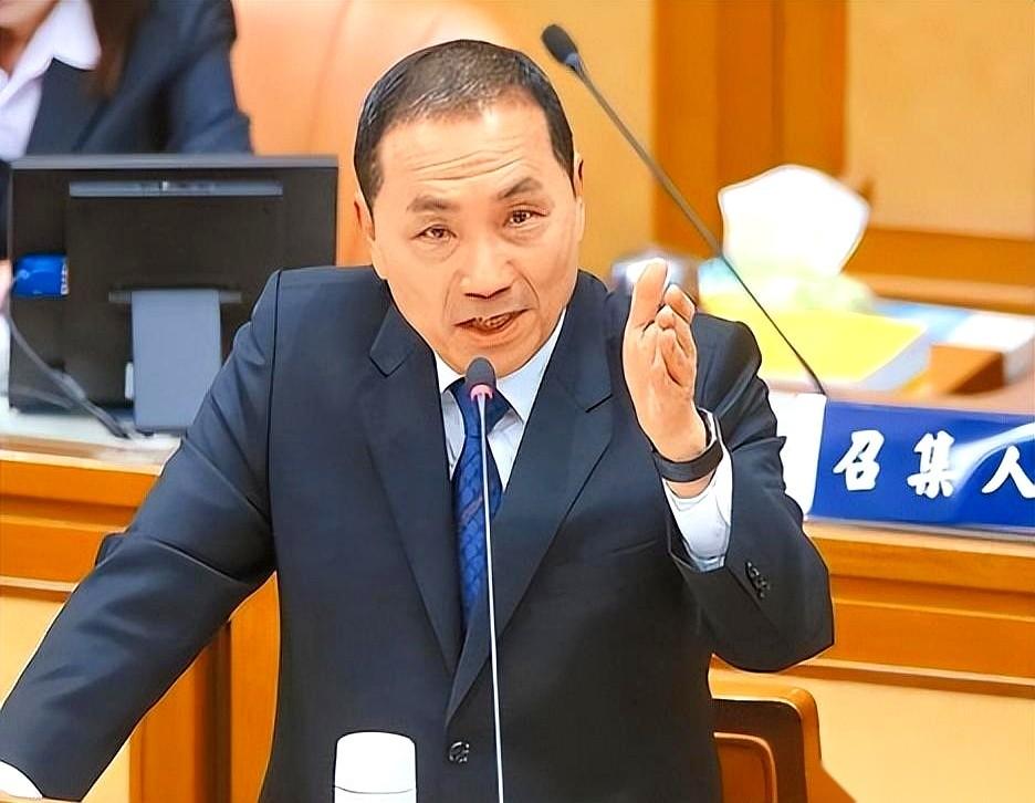职场上那种天天逢人就夸“我这接班人太棒了”的老大，你猜怎么着？
他背地里，可能连