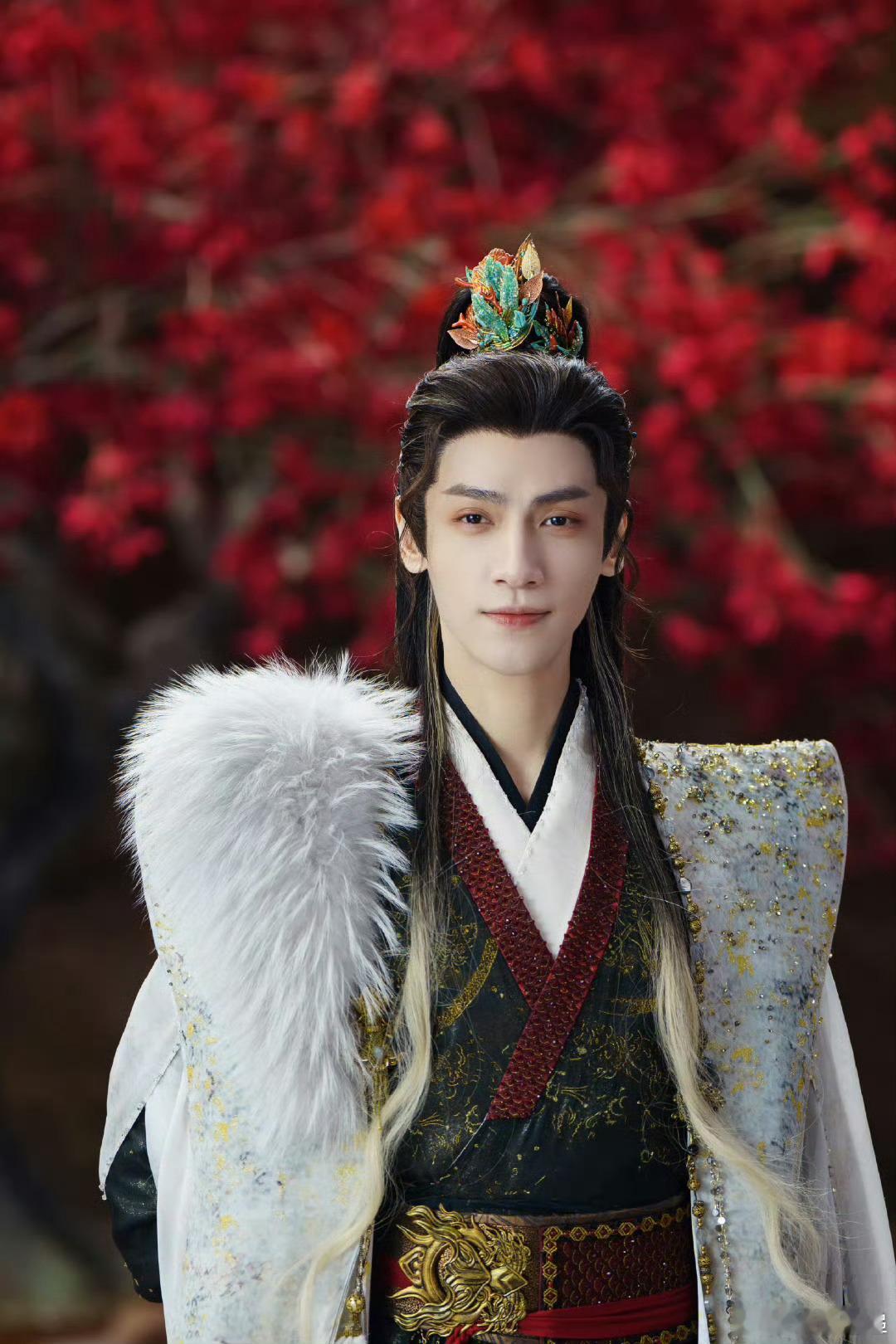 终于等到罗云熙的唐俪辞售后 是谁的眼泪在飞！一看到白衣造型，回忆全涌上来，这场售