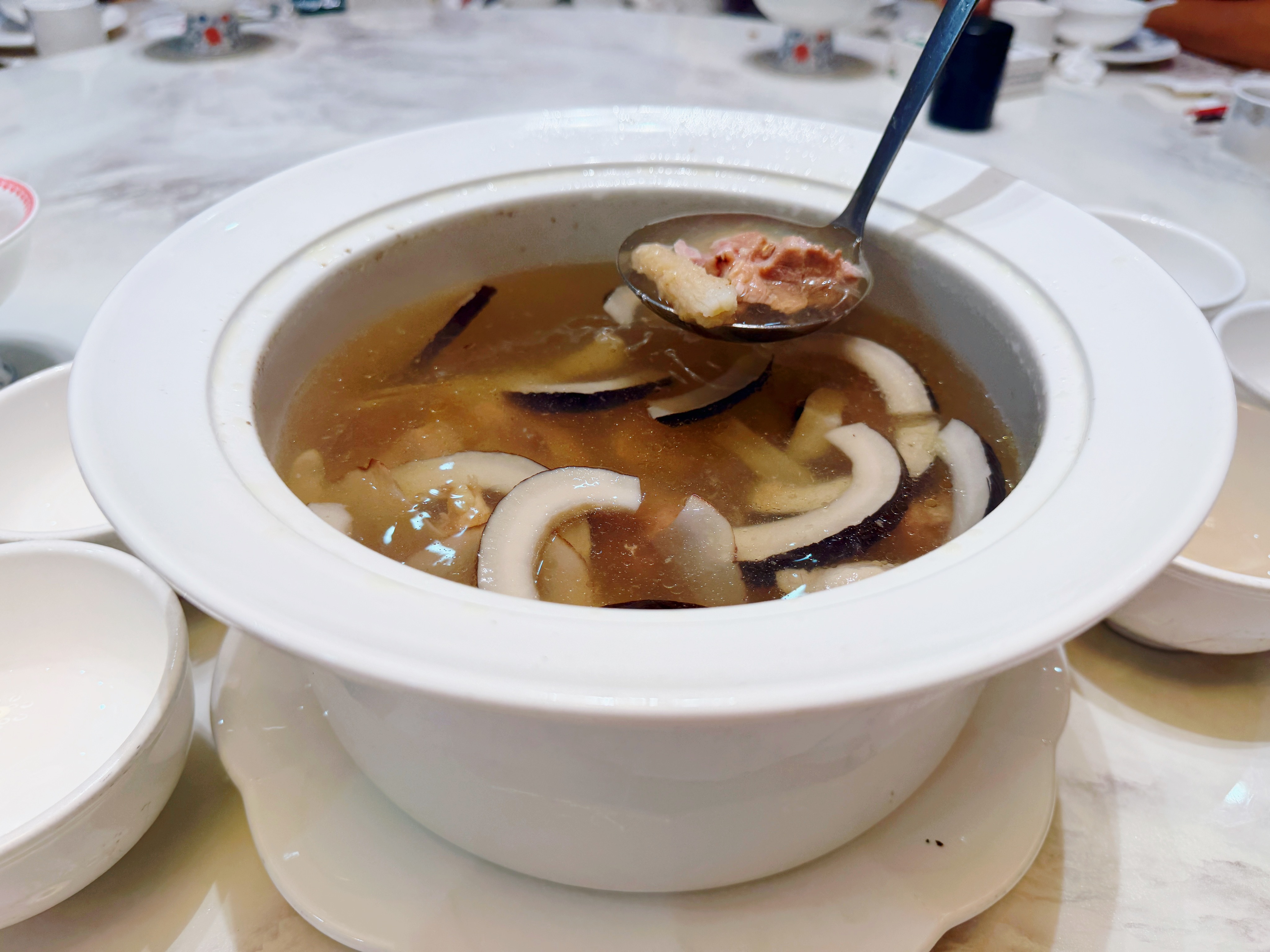 生活手记吃完饭居然快九点了~ 