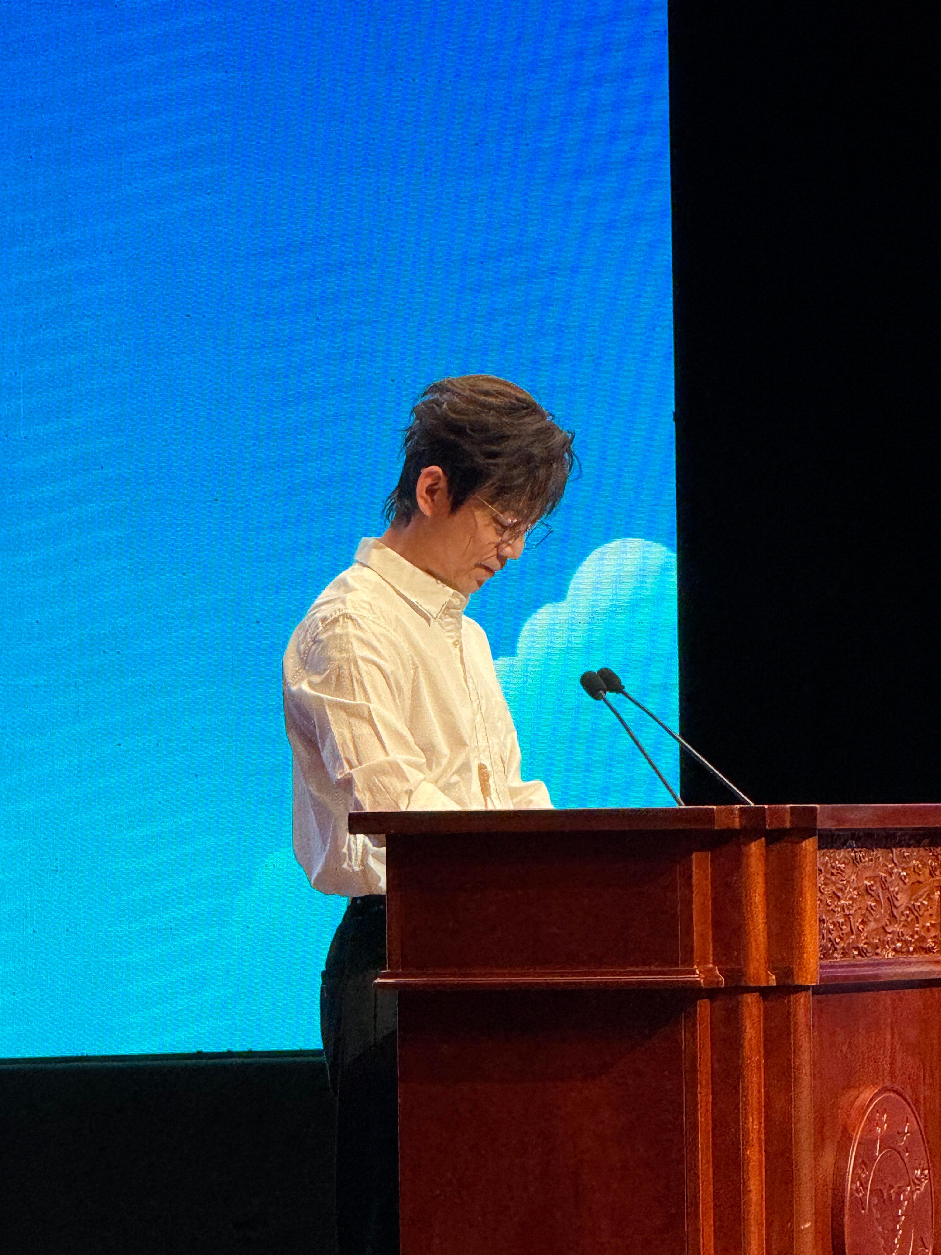 浙大湖南校招看到何老师啦 