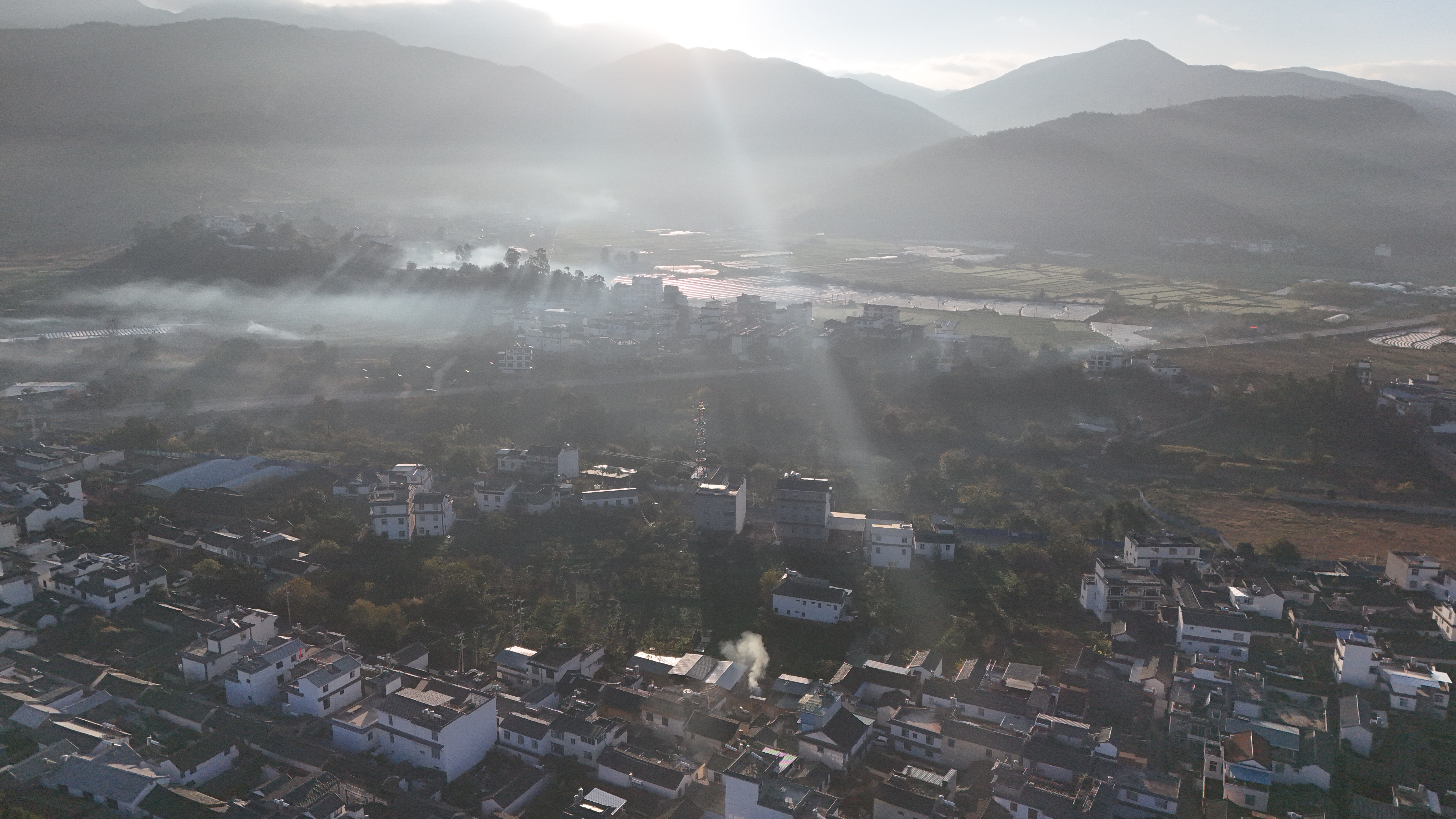 清晨的 巍山古城  