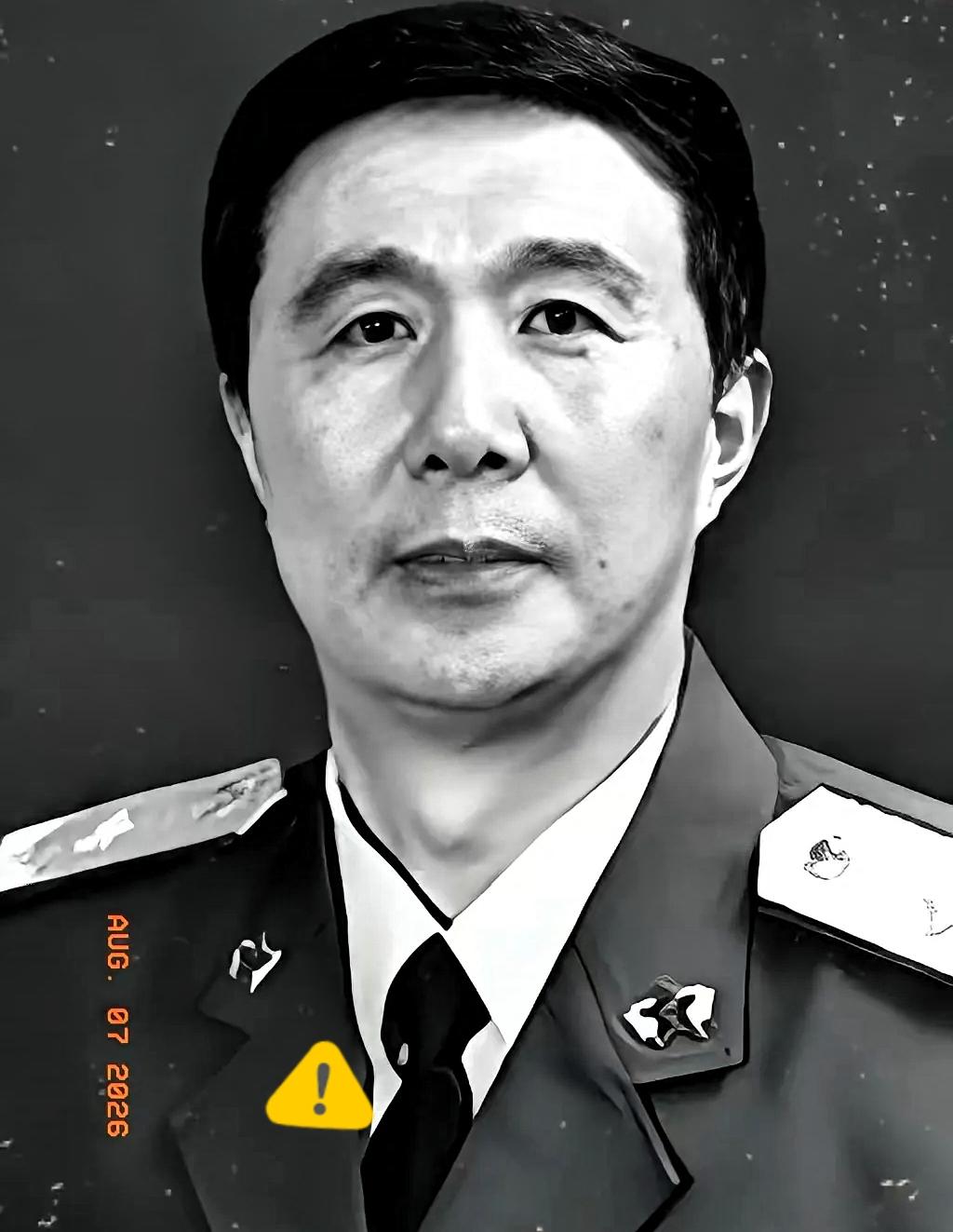 身居少将高位，享受国家优厚待遇，却被金钱收买沦为内鬼，刘连昆的案子现在回想依旧让