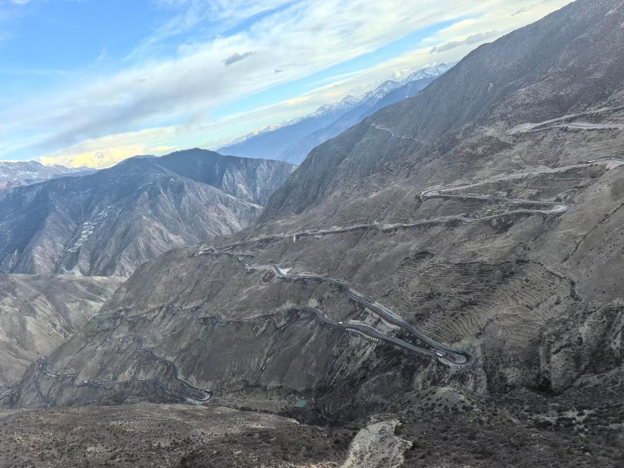 此生必驾318：七十二拐！