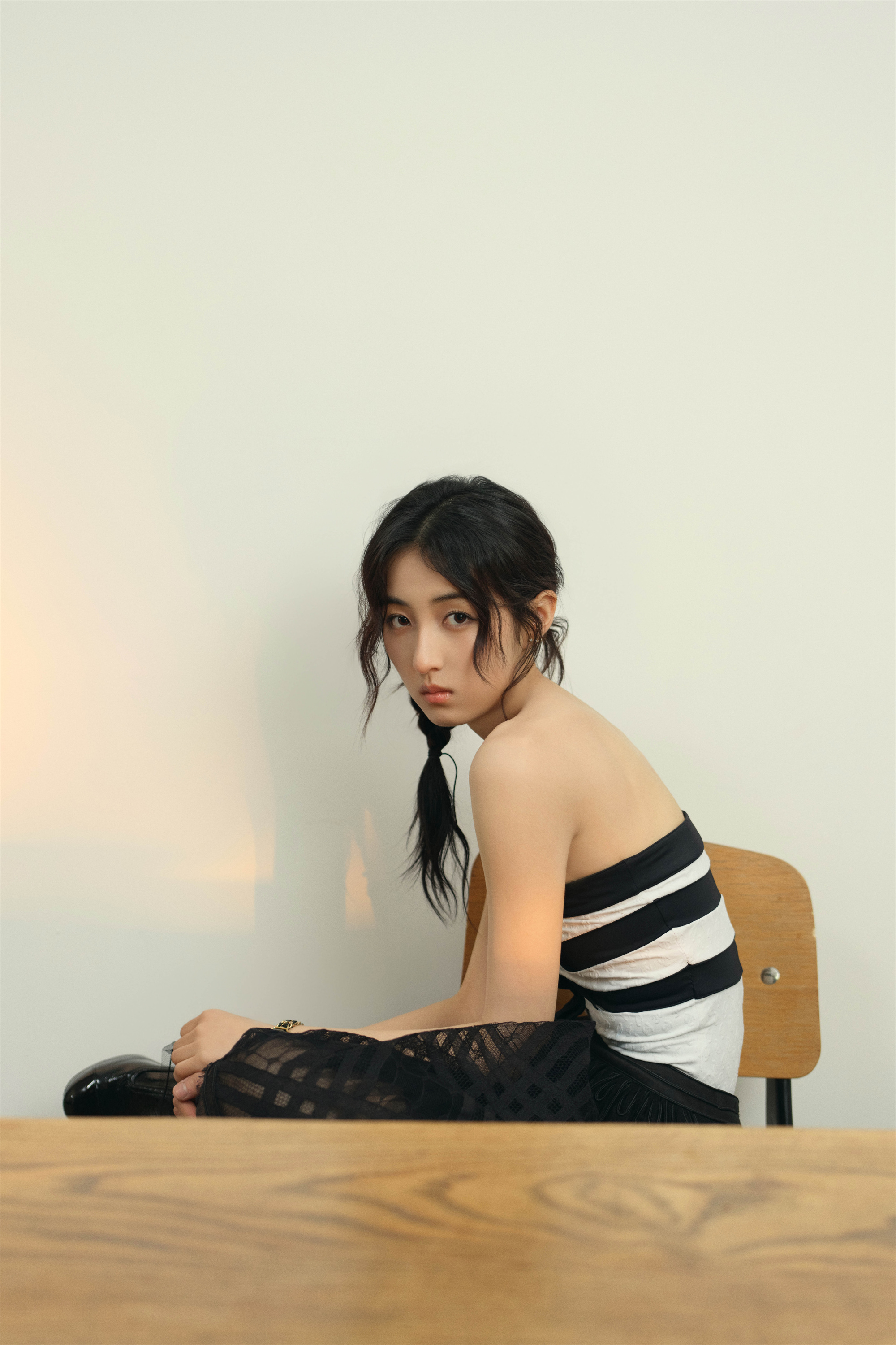 张子枫，少女的条纹色彩 ​​​