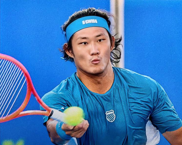 恭喜张之臻！！
贺喜张之臻！！
红土赛季开门红！！
在今天早上结束的红土赛休斯顿