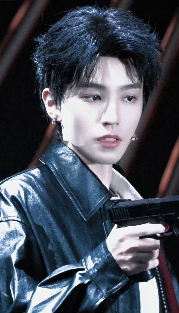 王俊凯你会找到我终于有音源了 谁能懂这个时间点的分量啊！5:21上线，不是巧合，