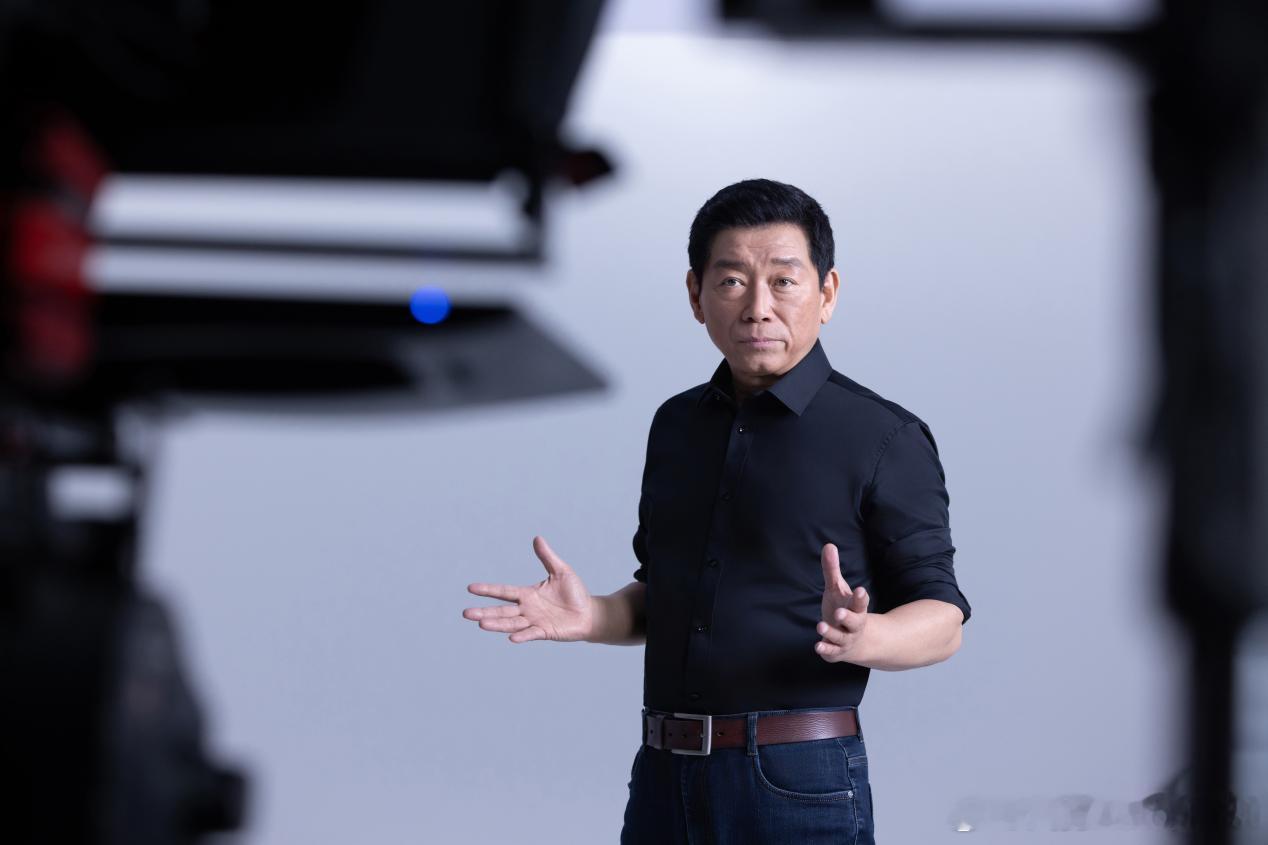 《人民日报》头版华为之后，为什么选择长城汽车？｜汽势封面汽势Auto-First