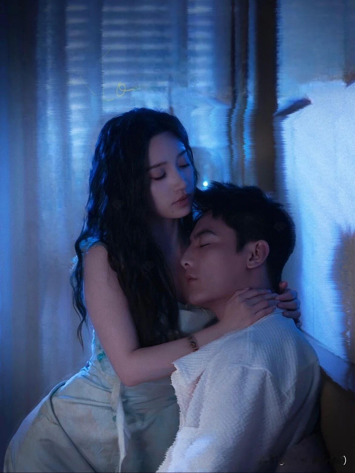 无尽的爱
文/刚柔

你的爱像光，落进我眼底
从此黑夜有了形状
我沉进你呼吸的深