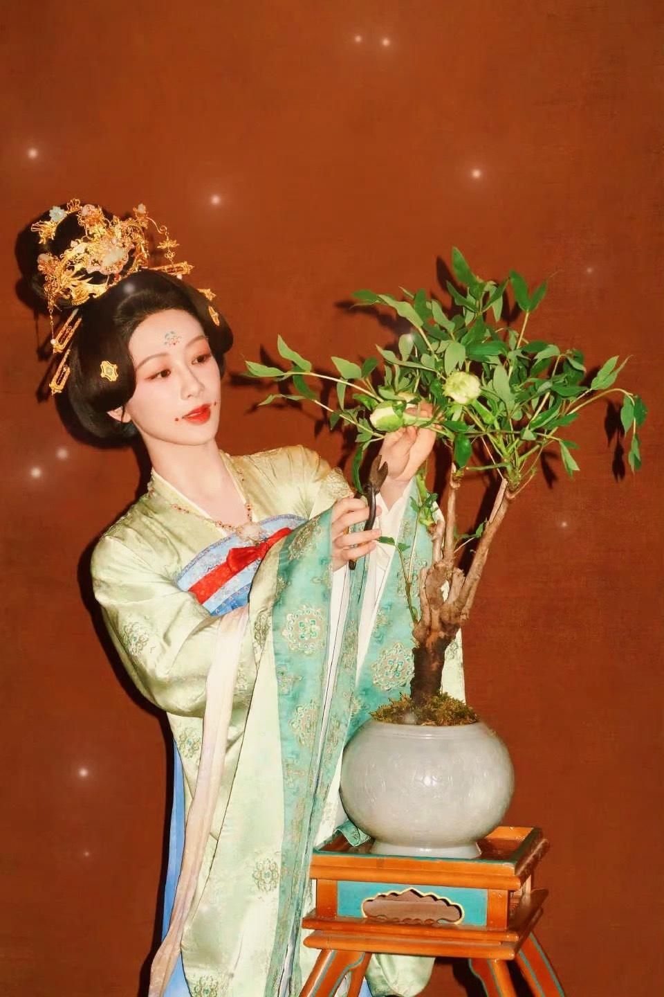 国色芳华预热  百花匠人～杨紫何惟芳！ 
