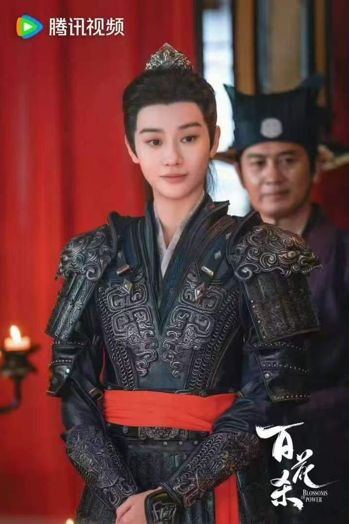 内娱女扮男装最成功的演员 范帅琦完美演出了蜀南候世子步疏林，身姿步态尽显少年英气