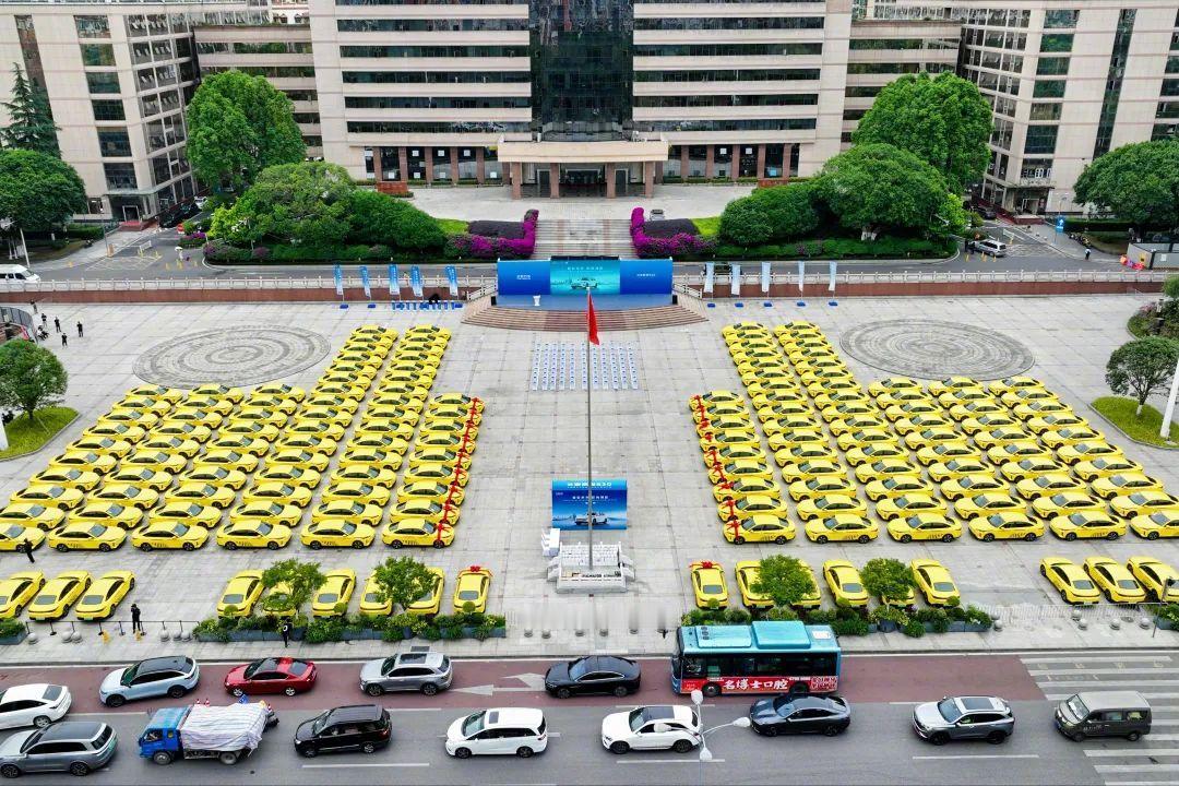 【长安欧尚520开启千辆交付，宁德时代巧克力标准化换电车型迎市场规模化落地】5 