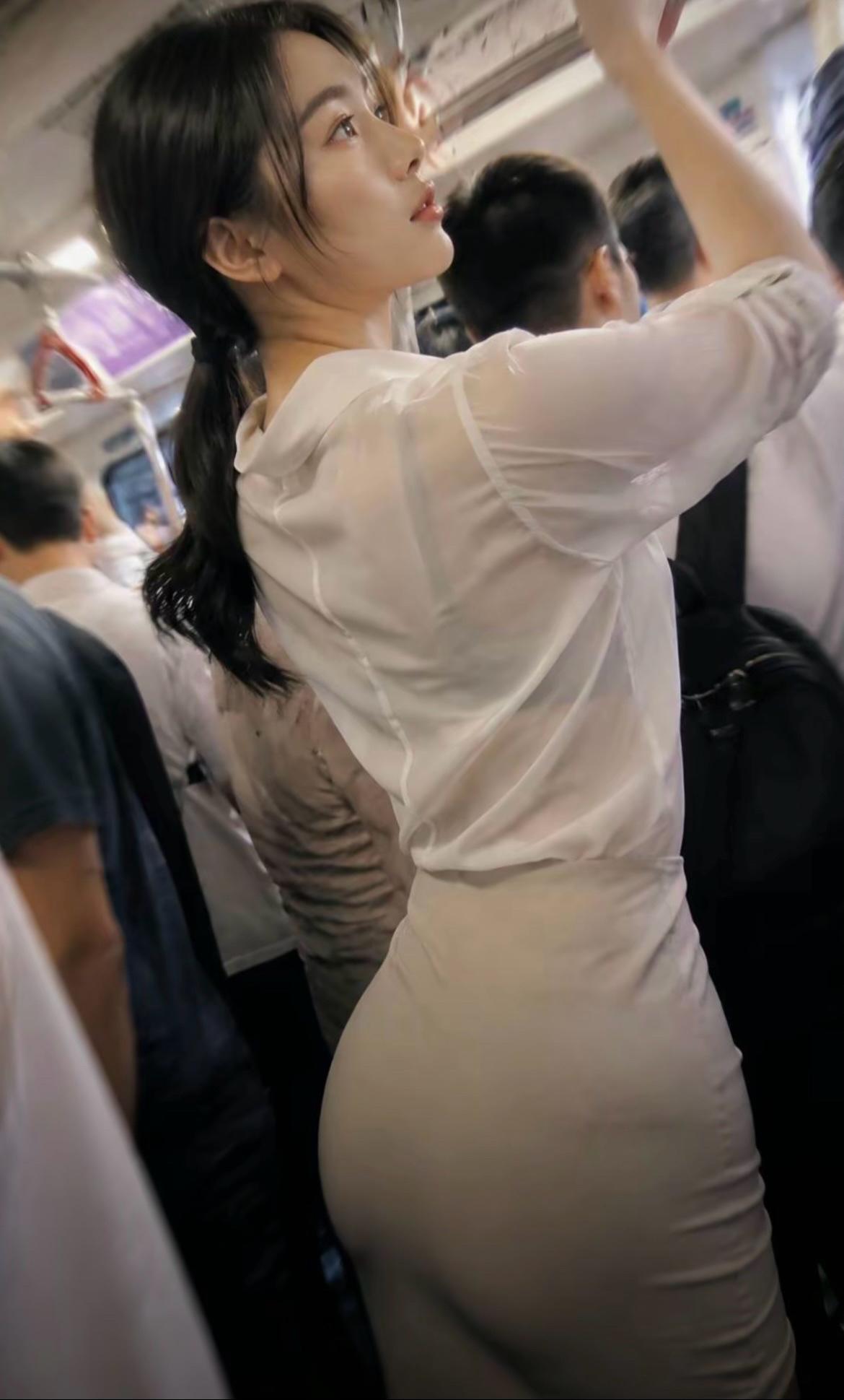 三号线还是一如既往的挤！