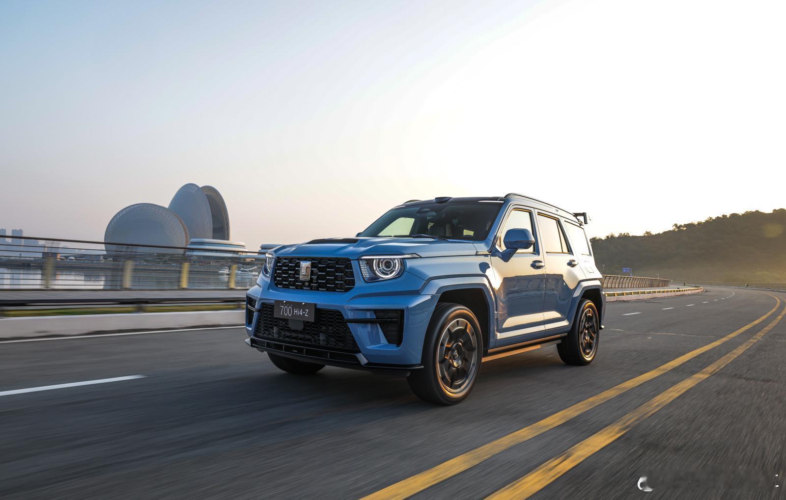 全新坦克700上市，42.8 万 - 50.8 万元全能豪华旗舰硬派SUV3.0