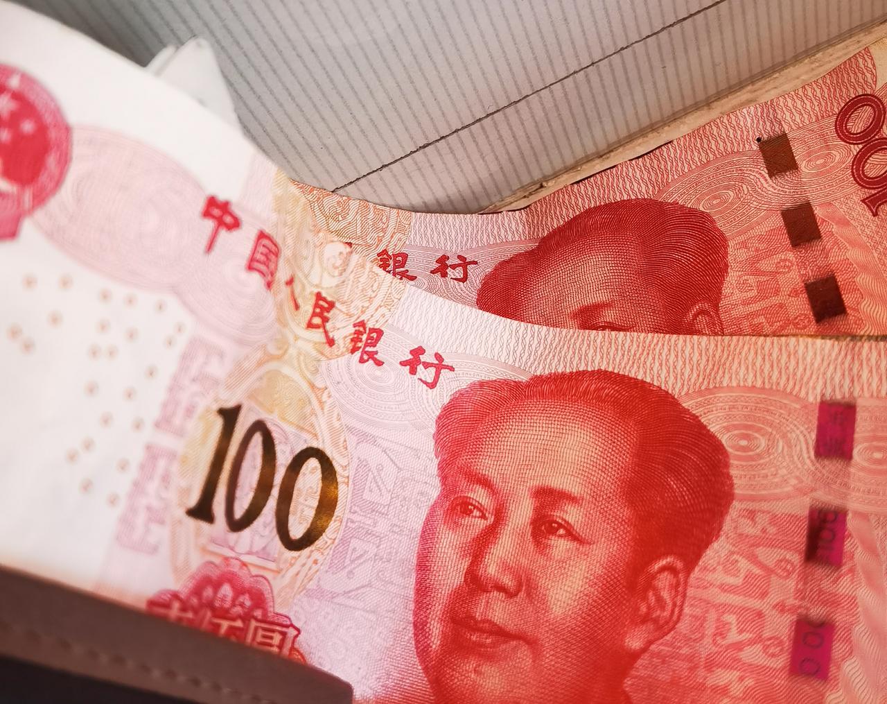 国债逆回购究竟能不能赚到钱
看到网上总是有广告说国债逆回购能赚钱，说是学了国债逆