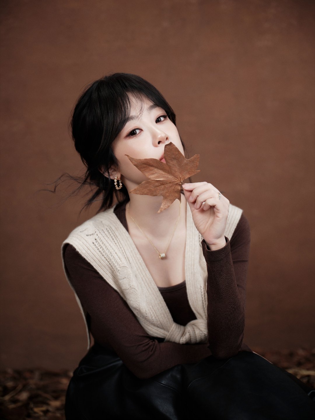 杨紫[超话]yz杨紫玉兰花开君再来 yz 杨紫董竹君喜欢你 我说的˵＞𖥦＜˵[