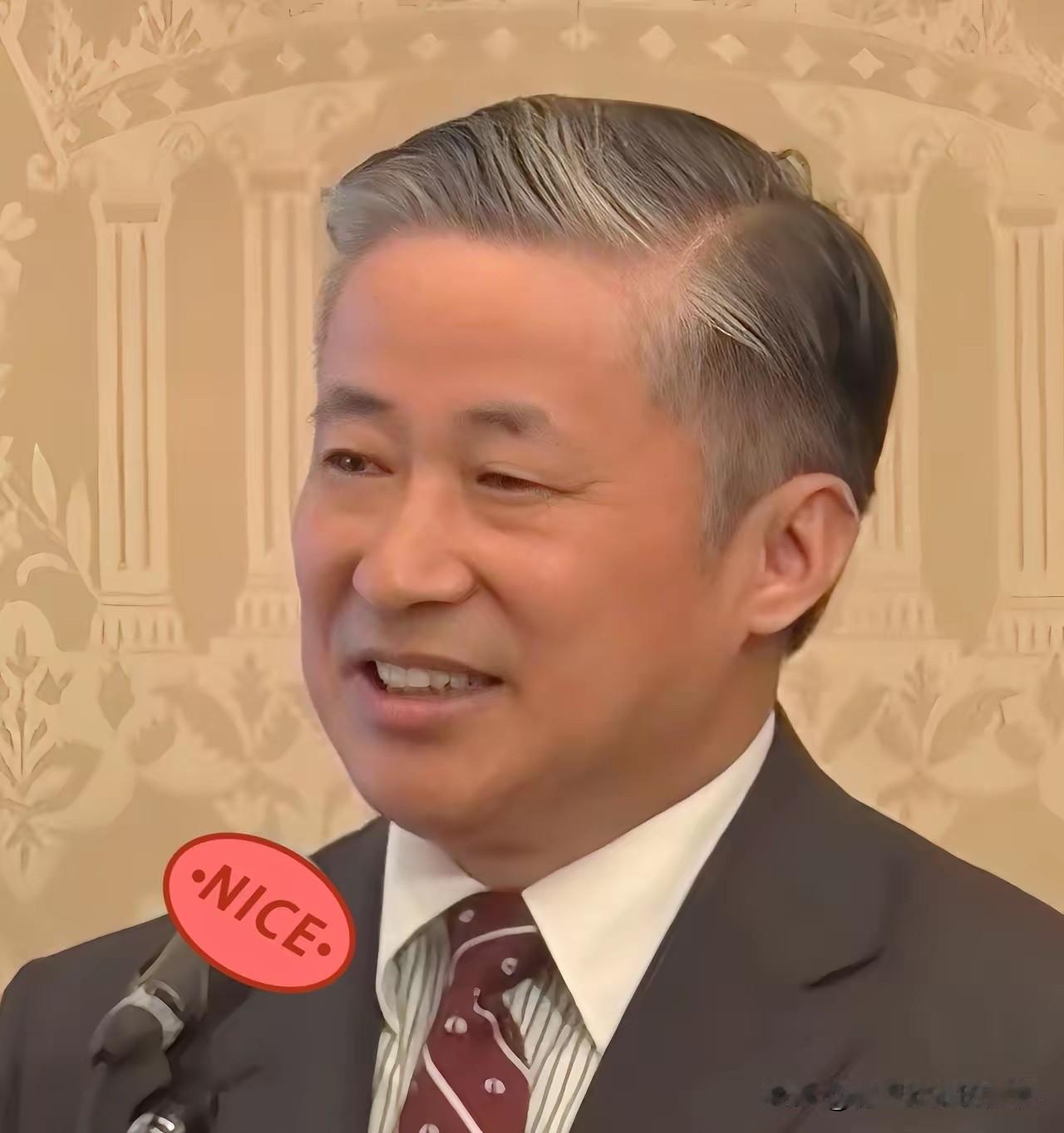 太解气！

中国外交官薛剑怒怼日本：

肮脏脑袋敢伸就砍！

驻大坂总领事薛剑“