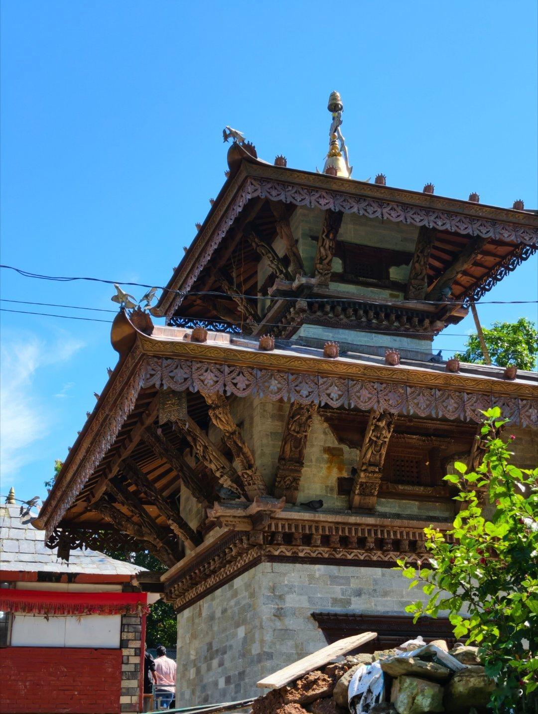 尼泊尔🇳🇵从加德满都来到博卡拉小船来到Phewa费瓦湖上 尼泊尔·Phewa