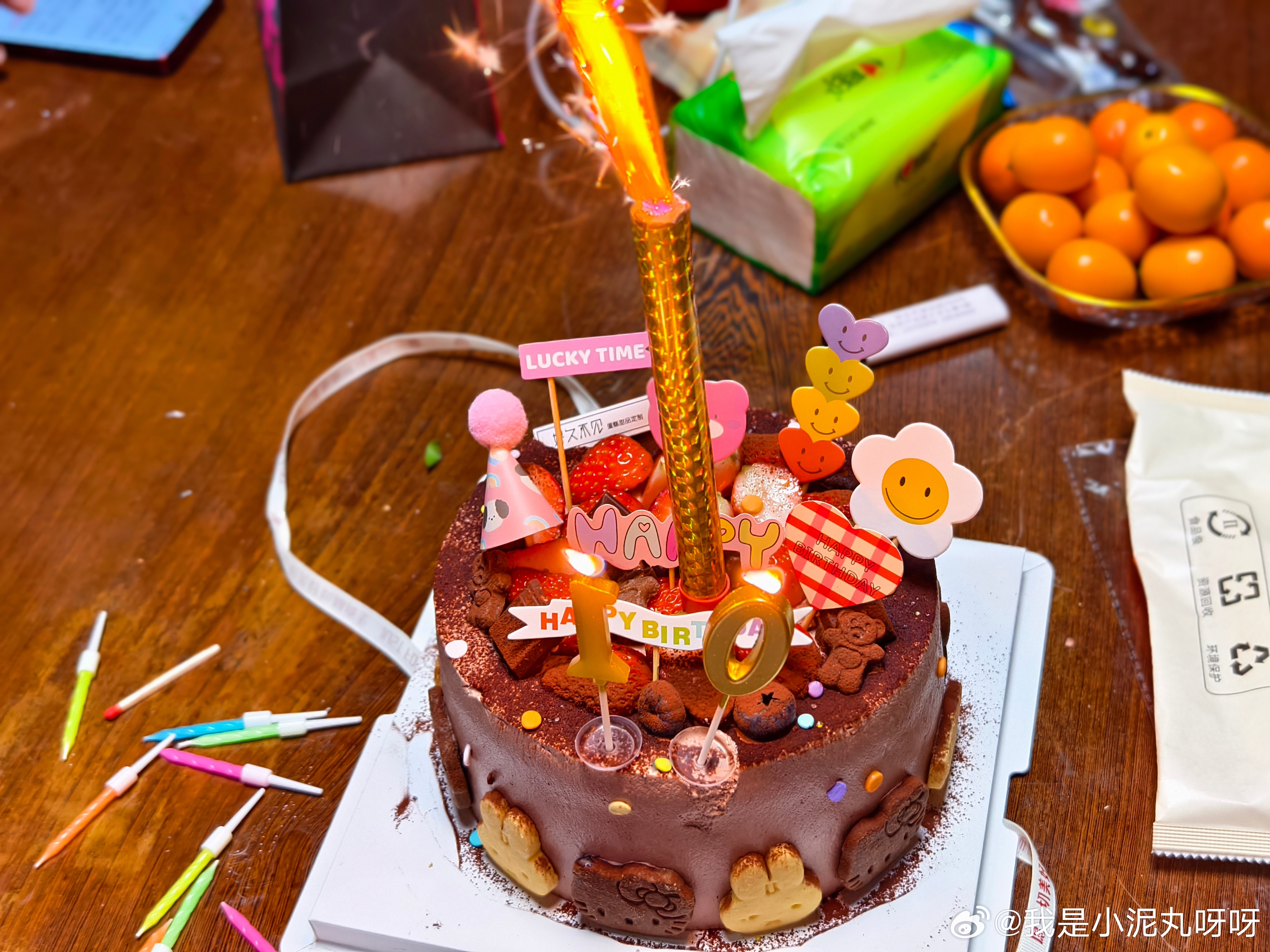 从田间到车间，从校园到社区，两会的声音连着千家万户的期盼。生逢盛世，与有荣焉。网