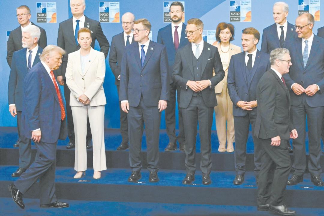 如今，北约国家个别政要的思维逻辑已偏离常轨，令人难以用常理揣测。以特朗普总统去年