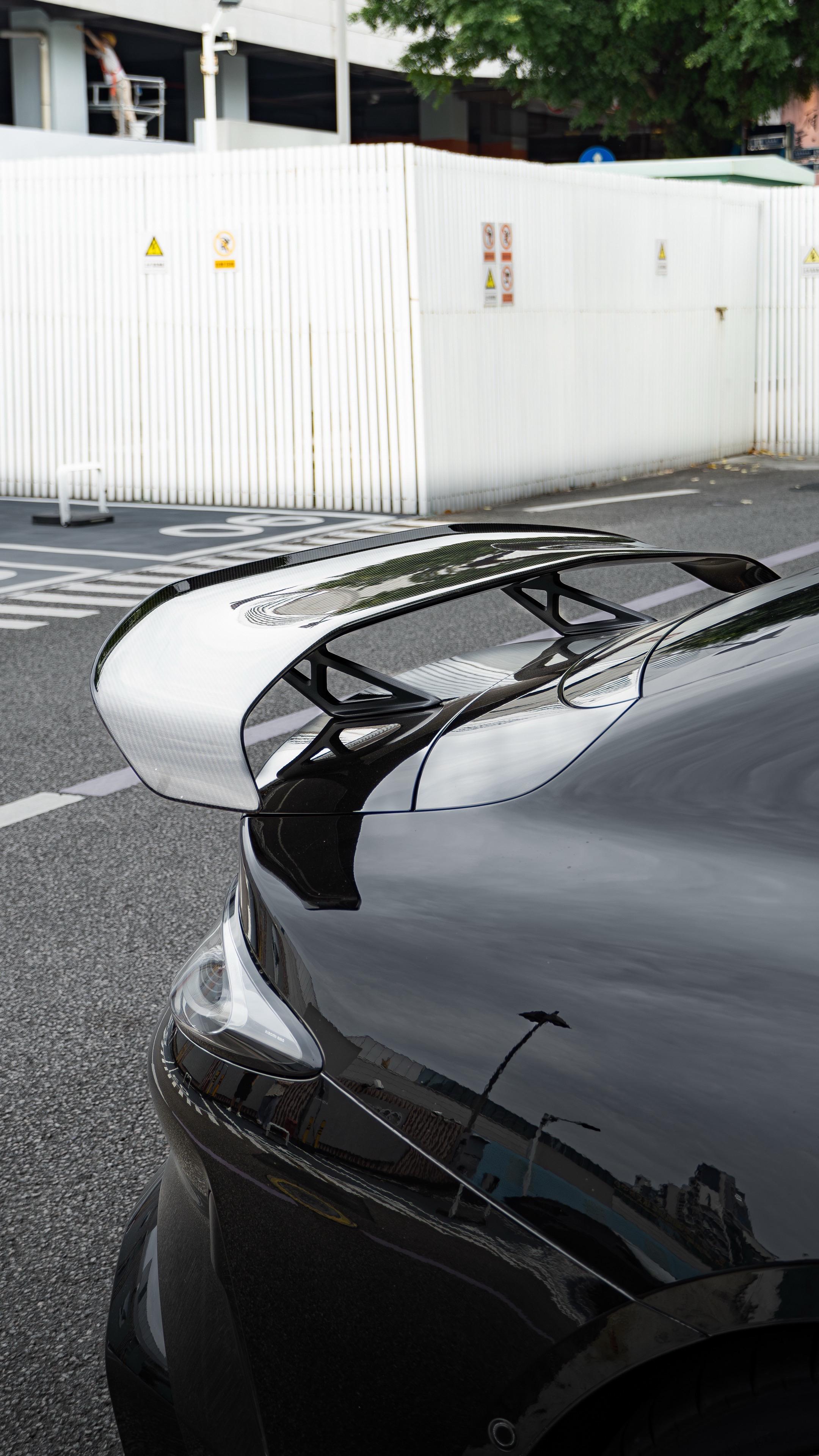 自己赚钱买的一律按超跑处理！