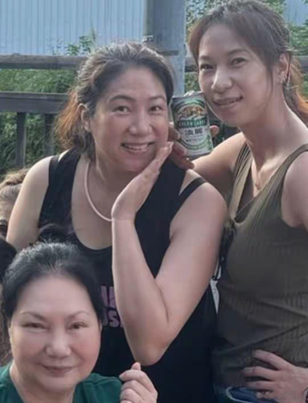 S妈中秋参加亲友聚会大S走后第二个中秋S妈参加聚会不知不觉大S都离开我们两年了，