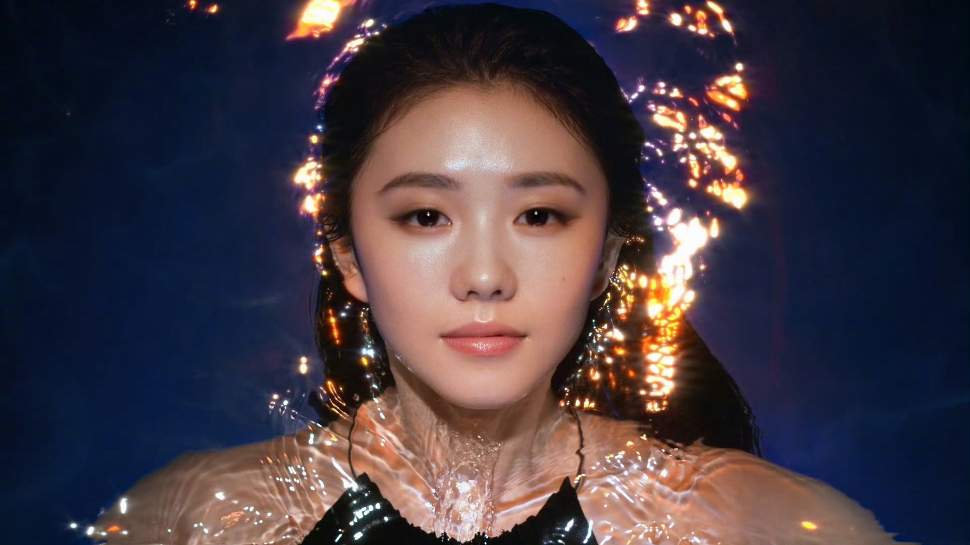 刘浩存新风格美翻了 存子就这样跳过海的女儿这一步直接成为最年轻有气场的「海的女王