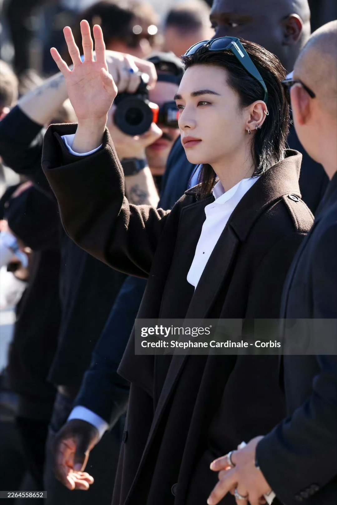 Dior生图看气色与状态，我的观感排序是——邝玲玲，黄铉辰，李昀锐，orm，金智