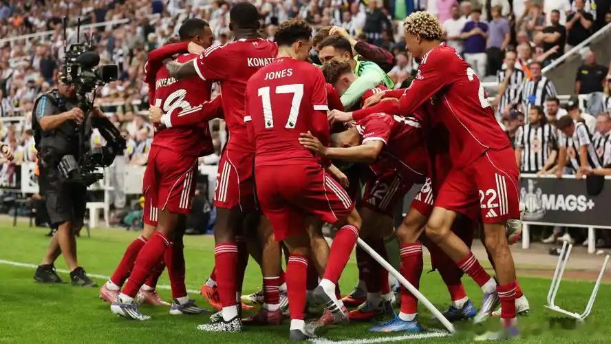 今日免费赛事情报更新！021 英超 利物浦vs伯恩利实力战意1.利物浦目前排名联