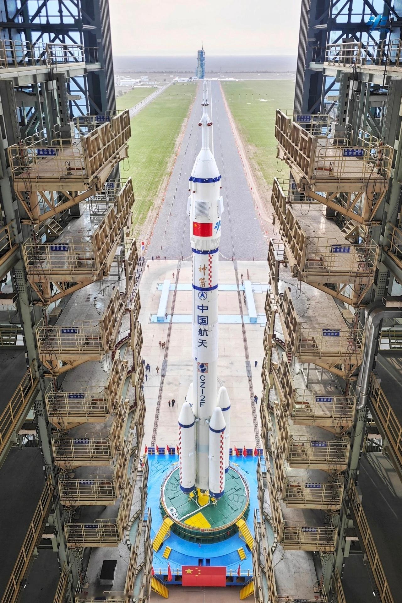 神舟二十一号 神舟二十一号今晚23时44分发射，预计明天凌晨3时24分左右完成对