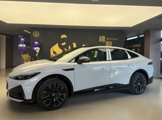 大众汽车 二季度营收824.4亿欧元（约6430亿元人民币），超市场预估；营业利