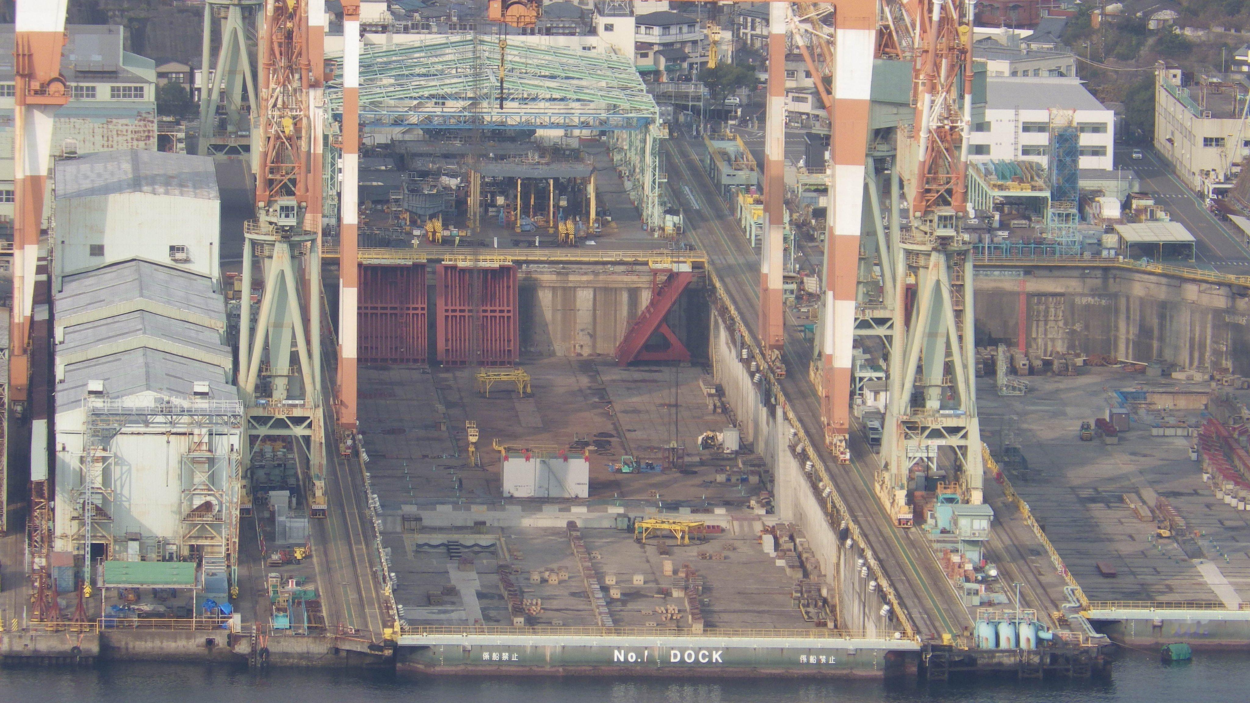 FFM-12“吉井”下水后的长崎造船所