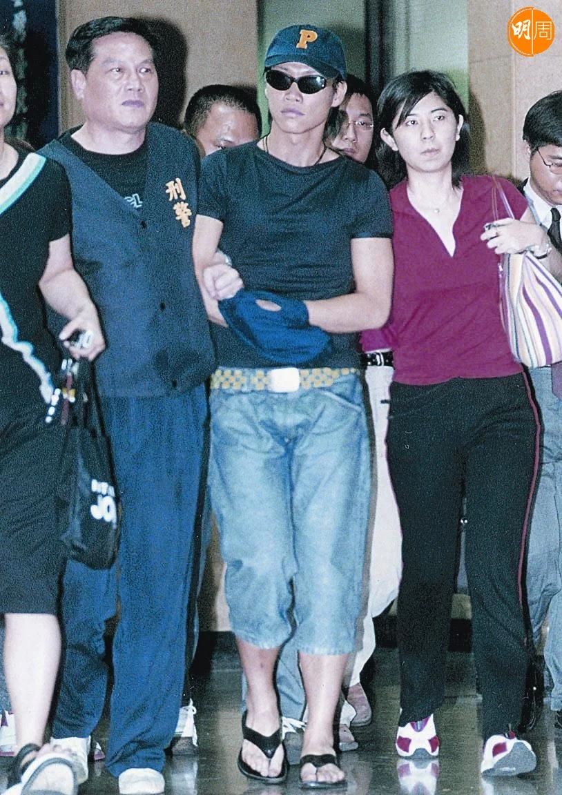 苏永康早前被翻出2002年在台北因涉毒遭扣查及勒戒，原定10月初在温州举行的演唱
