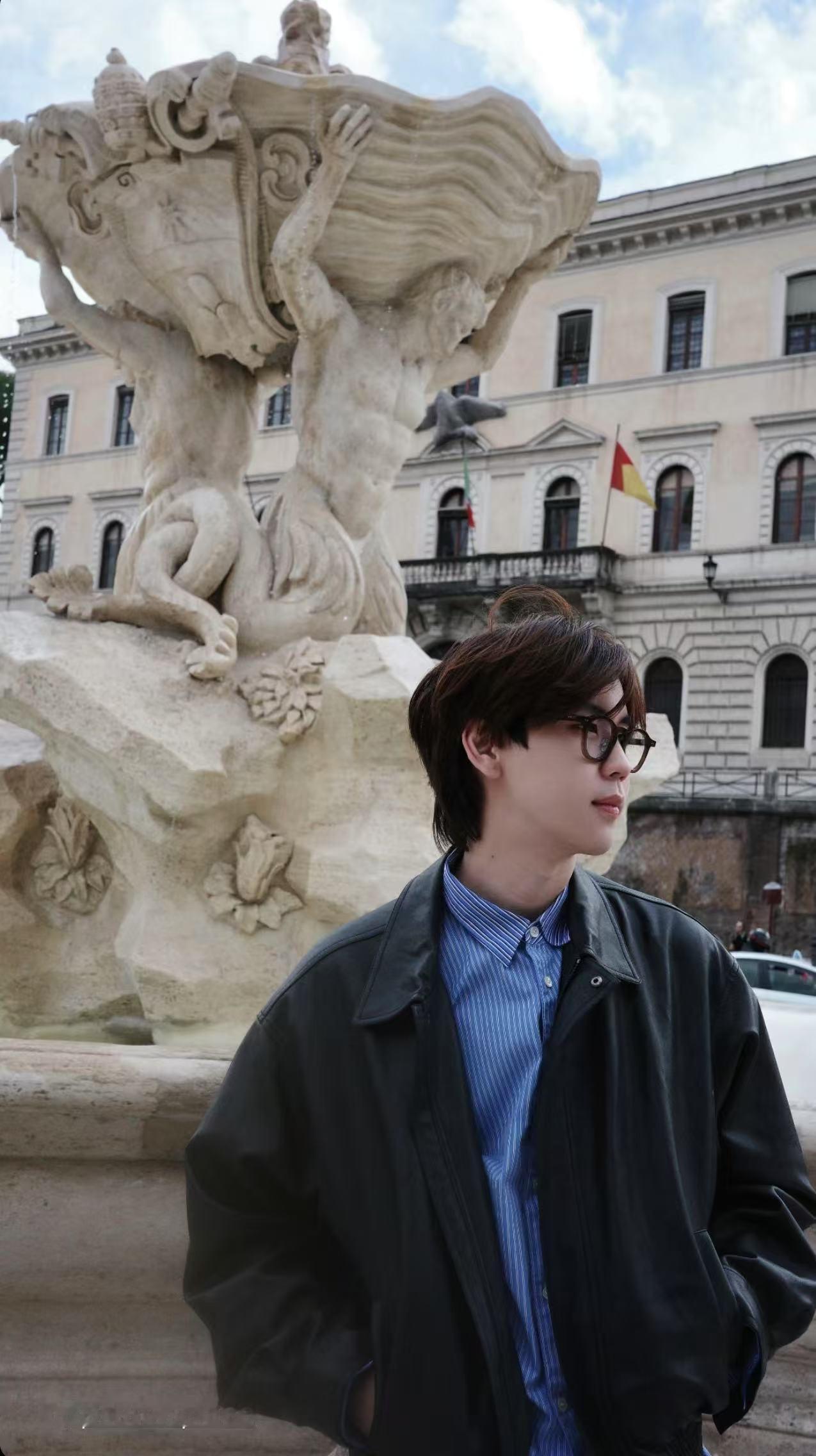 BounPrem[超话]   25.1.9 BounPrem🐱🐷相关化妆师更