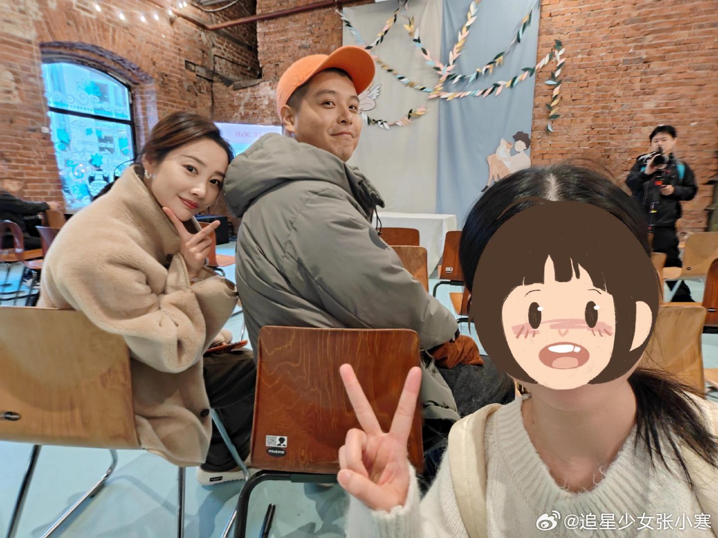 圣彼得堡偶遇李纯马頔网友圣彼得堡偶遇李纯马頔 圣彼得堡偶遇李纯马頔，李纯对着镜头